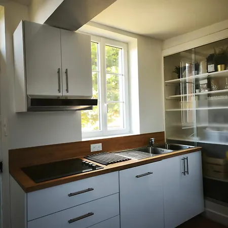 Maison De Plain Pied Au Coeur Du Village *