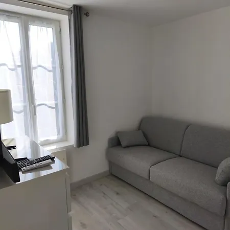 Maison De Plain Pied Au Coeur Du Village * Lucenay-les-Aix